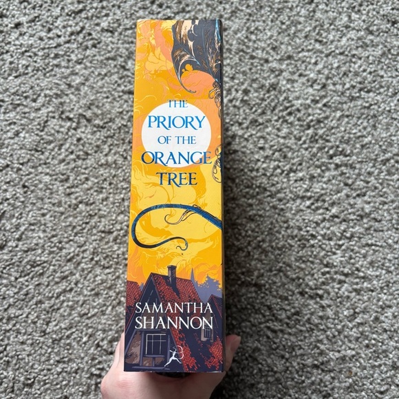 The Priory of the Orange Tree Samantha Shannon Paperback NYT Bestseller - Picture 6 of 7